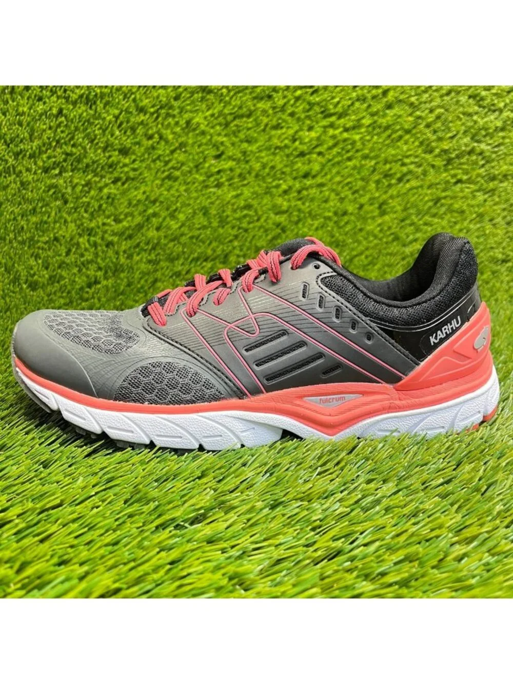 Karhu Fast 7 MRE Womens Size 9 Jet Black Coral Athletic Running Shoes Sneakers
